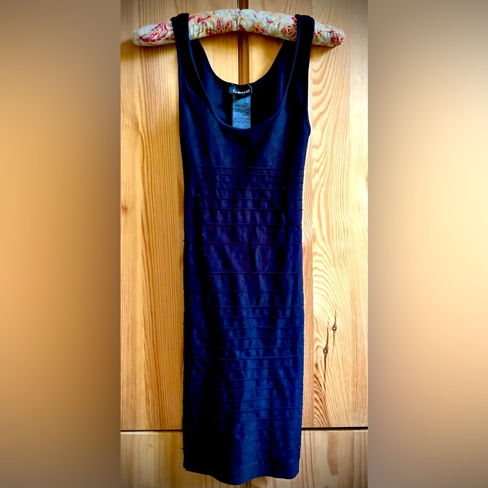 Bebe Body-con Dress / Small